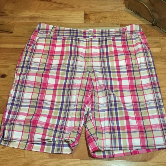 Cato Pants - Women’s shorts Sz 18W Plus Size pink/purple plaid Cato Pants - Women’s shorts Sz 18W Plus Size pink/purple plaid
